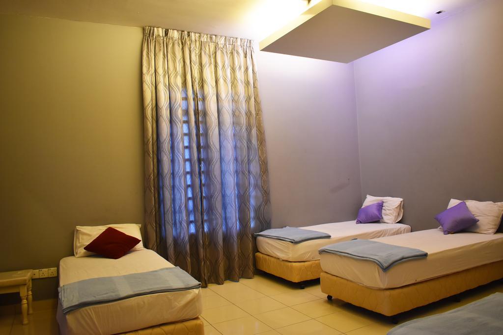 Villa 67 First Island Bukit Jambul Exterior foto